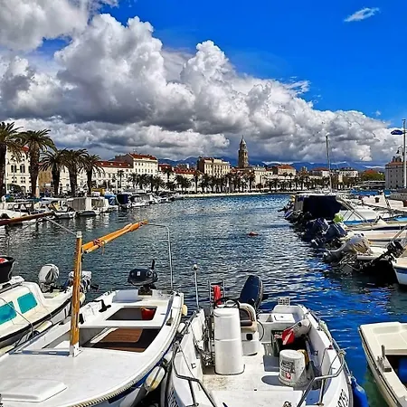 דירה The Maritime Floor