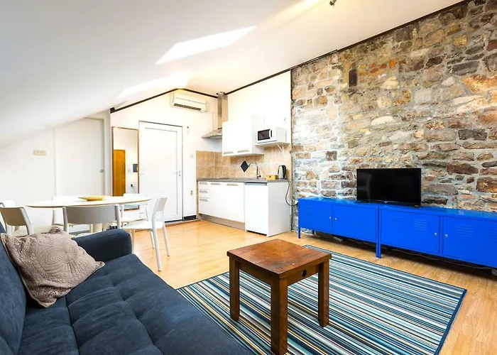 The Maritime Floor *